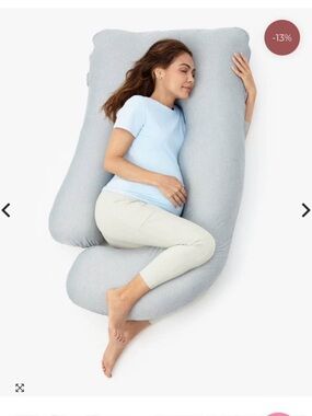 Full-Body Pregnancy Support Pillow – Light Gray